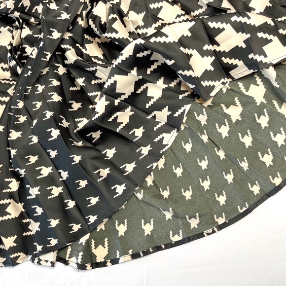 H&M | NWOT Pleated Satin Skirt - Picture 9 of 12